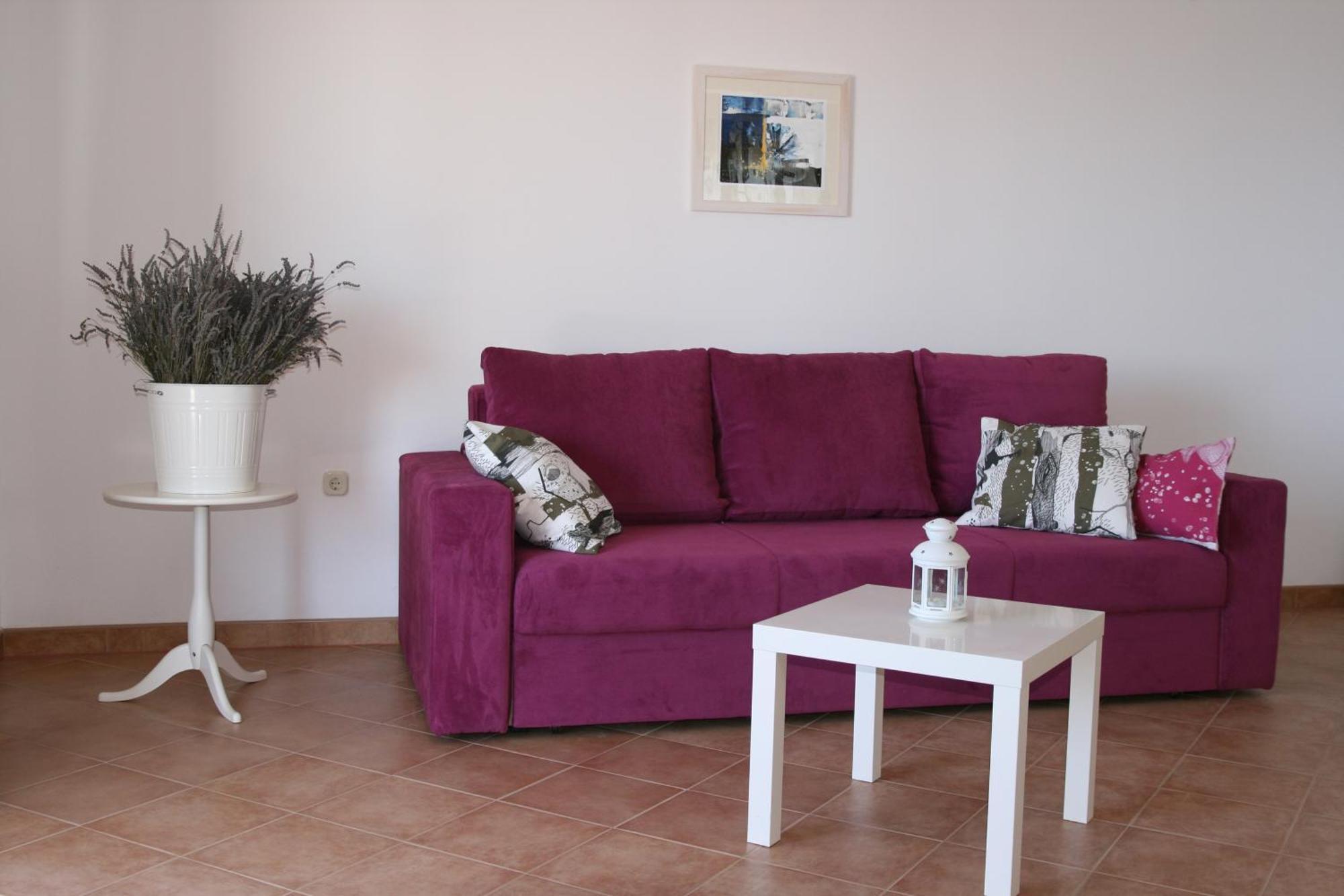 Apartments Roza Медулин Стая снимка