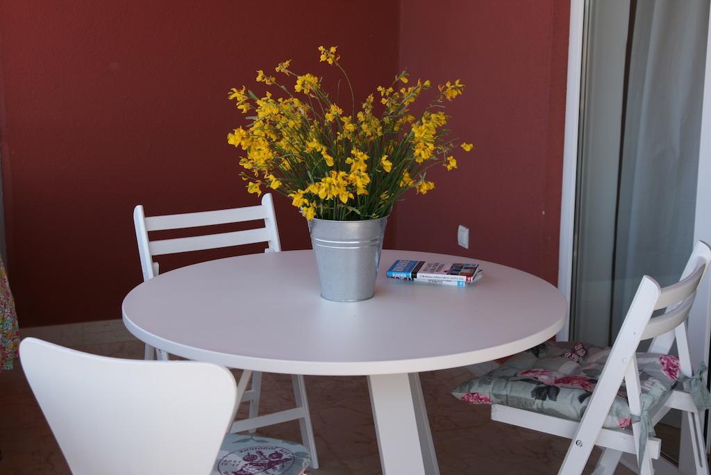 Apartments Roza Медулин Стая снимка