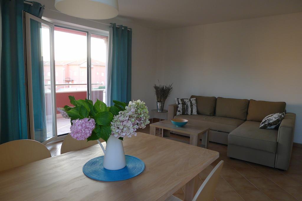 Apartments Roza Медулин Стая снимка