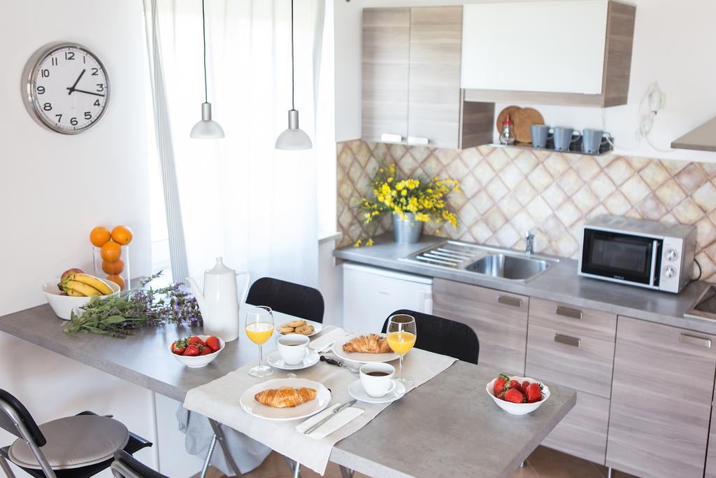Apartments Roza Медулин Екстериор снимка